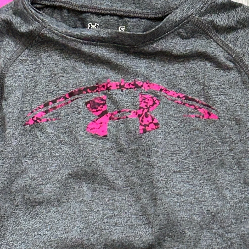 Under Armour Girls‎ Long Sleeve Tees - Pink and Gray Sz Y5